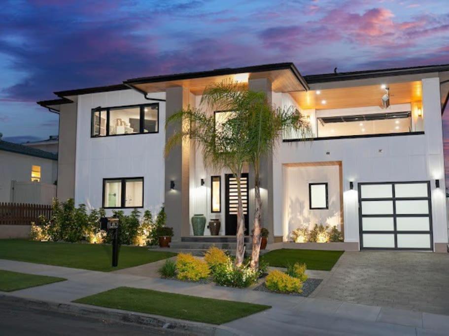 Casa De Lomas By The Holiday home *